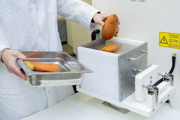 Dutch potato processor designs slicer that proves to be